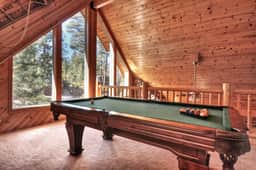 Pine Lodge at Snow Summit.  Spa and Pool Table!