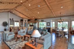 Sky High Estate has amazing lake views! Spa and Pool Table!