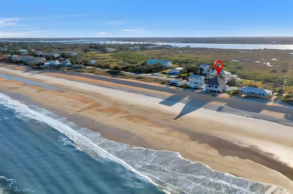 SA101 Beachfront home directly on the sand!