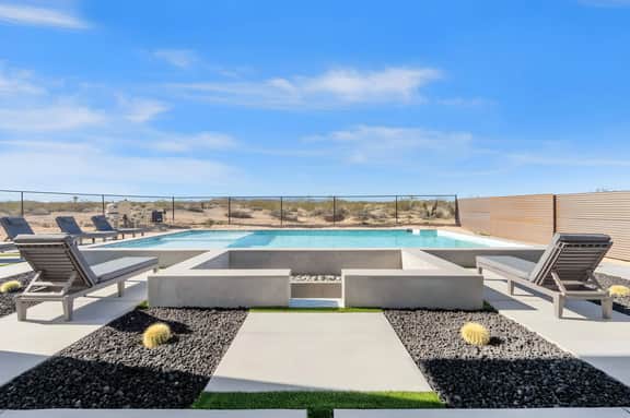 Desert Seclusion offers Pickleball, Pool, Spa, incredible stargazing